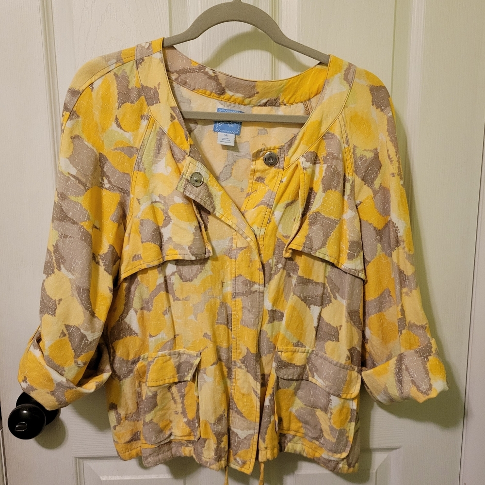 Yellow and Gray Patterned Jacket - image 1